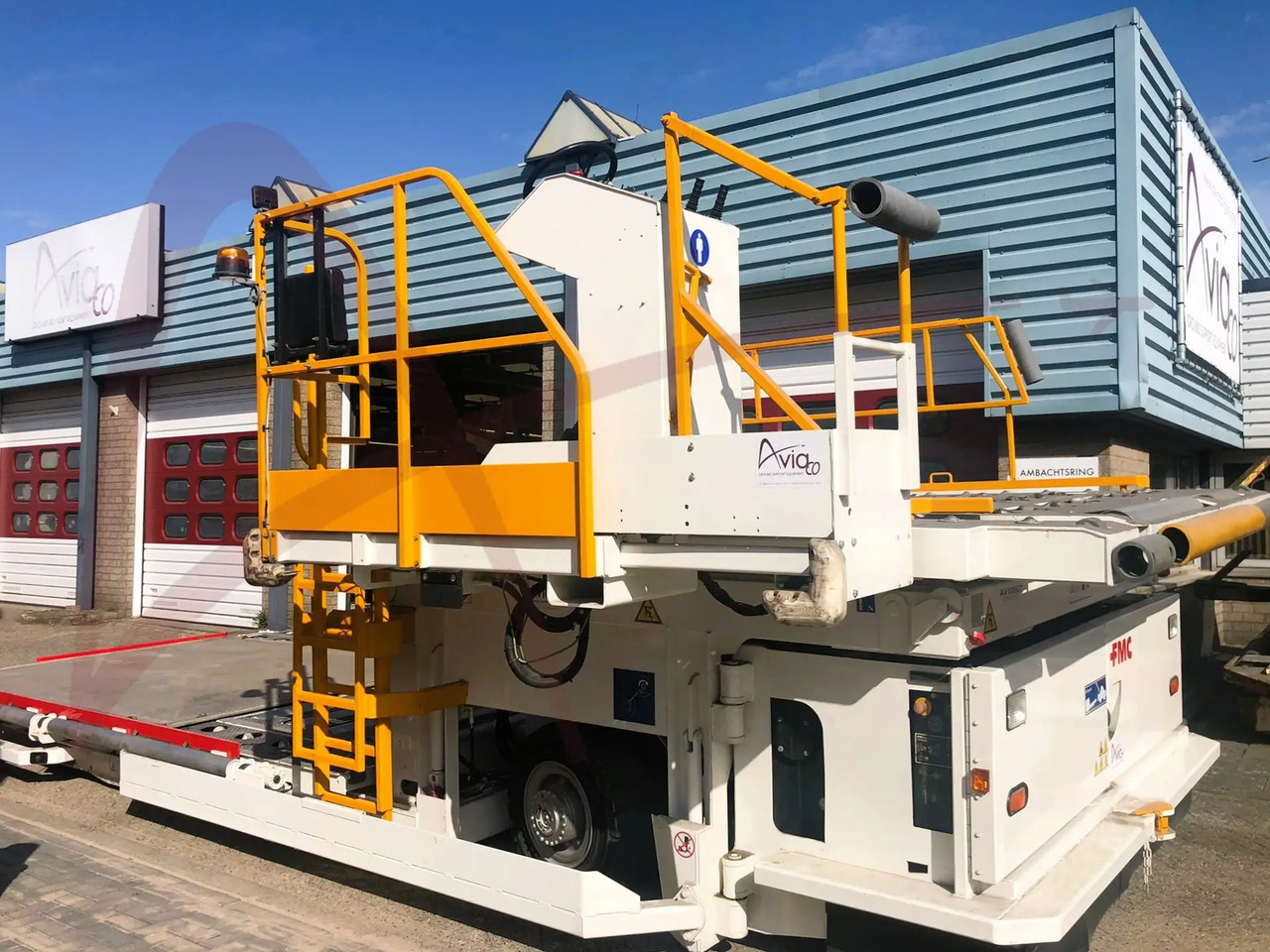 FMC COMMANDER 15iW - Перегружатель контейнеров и паллет: фото 2 FMC COMMANDER 15iW - Перегружатель контейнеров и паллет: фото 2