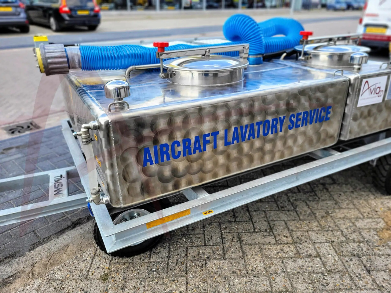 TIMSAN LSC300/700E - Машина для обслуживания туалетных отсеков: фото 4 TIMSAN LSC300/700E - Машина для обслуживания туалетных отсеков: фото 4