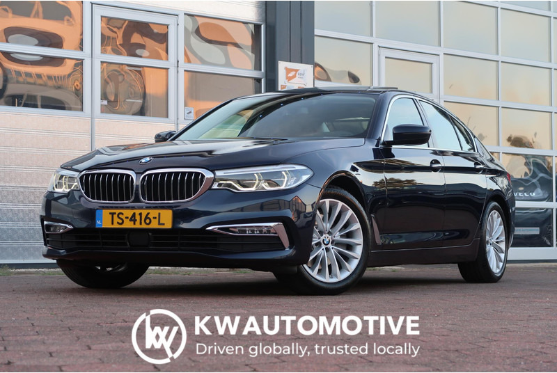 BMW 5 Serie 520i High Executive SCHUIFDAK/ NAPPA-LEDER/ ACC/ HEAD-UP/ H&K / ETC. - Седан: фото 1 BMW 5 Serie 520i High Executive SCHUIFDAK/ NAPPA-LEDER/ ACC/ HEAD-UP/ H&K / ETC. - Седан: фото 1