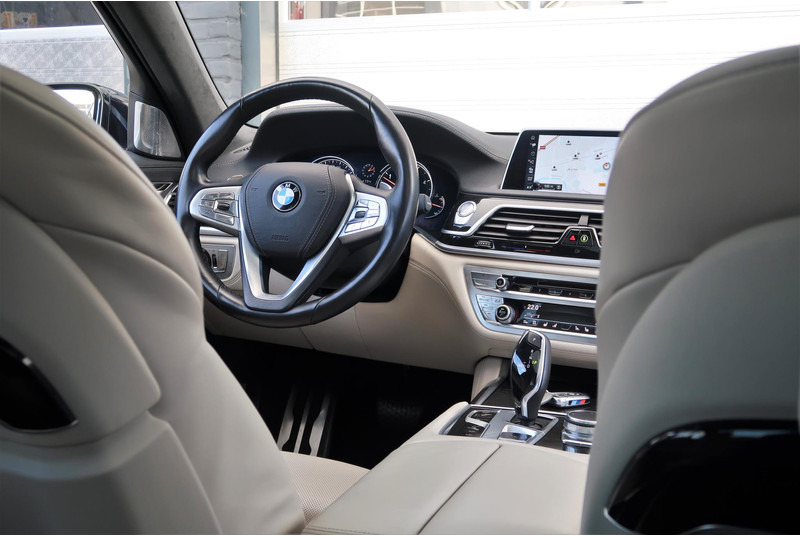 BMW 7 Serie 740Ld xDrive High Executive M-PAKKET/ MASSAGE/ PANO/ DEALER OND/ VOL! - Седан: фото 5 BMW 7 Serie 740Ld xDrive High Executive M-PAKKET/ MASSAGE/ PANO/ DEALER OND/ VOL! - Седан: фото 5