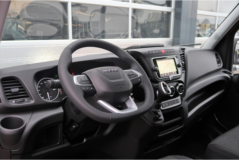 Iveco Daily 35S18HV 3.0 L2H2 AUT/ 2X SCHUIFDEUR/ CAMERA/ LED/ CRUISE/ CLIMA/ NAVI - Цельнометаллический фургон: фото 2 Iveco Daily 35S18HV 3.0 L2H2 AUT/ 2X SCHUIFDEUR/ CAMERA/ LED/ CRUISE/ CLIMA/ NAVI - Цельнометаллический фургон: фото 2