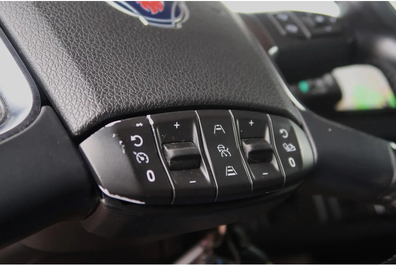 Scania R500 NGS 6x2/4 NB RETARDER/ FULL AIR/ SLIDE DISH/ DIFF-LOCK/ ACC - Тягач: фото 5 Scania R500 NGS 6x2/4 NB RETARDER/ FULL AIR/ SLIDE DISH/ DIFF-LOCK/ ACC - Тягач: фото 5