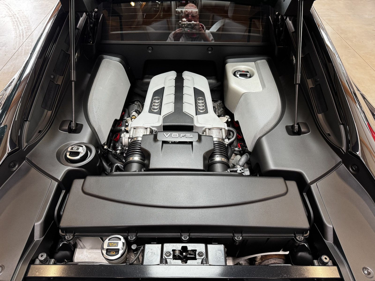 Легковой автомобиль Audi R8 4.2 FSI V8 quattro Coupé: фото 17