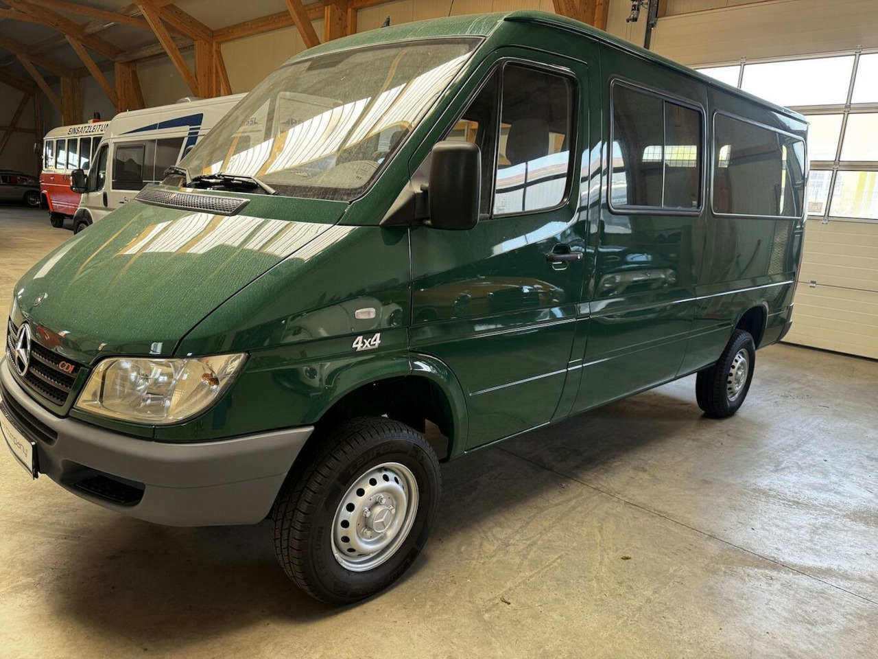 Mercedes-Benz Sprinter 313 CDI 4x4 Allrad ZG3 Topzustand! - Пассажирский фургон, Грузопассажирский фургон: фото 3 Mercedes-Benz Sprinter 313 CDI 4x4 Allrad ZG3 Topzustand! - Пассажирский фургон, Грузопассажирский фургон: фото 3