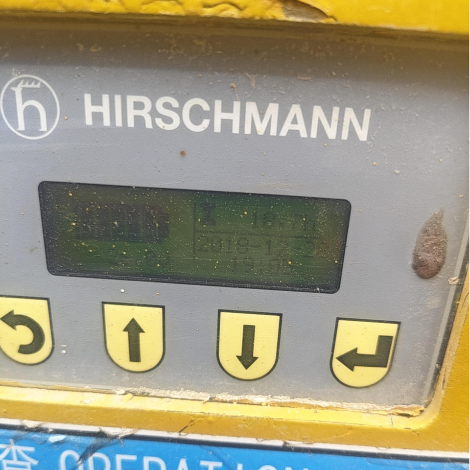 XCMG XG1212HD mobile drive 12m second hand scissor lift platform price - Строительная техника: фото 4 XCMG XG1212HD mobile drive 12m second hand scissor lift platform price - Строительная техника: фото 4