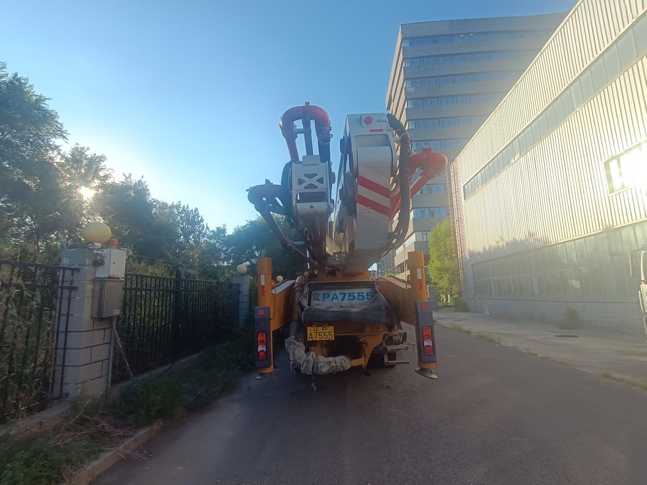 XCMG Official Concrete Machinery Pump HB58V Used Cement Pump Truck For Sale - Автобетононасос: фото 4 XCMG Official Concrete Machinery Pump HB58V Used Cement Pump Truck For Sale - Автобетононасос: фото 4