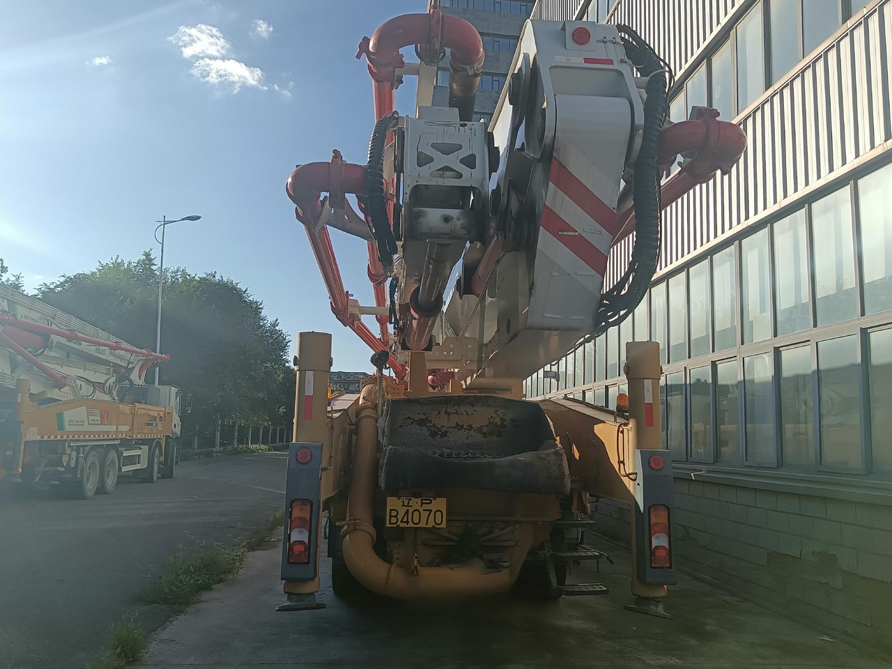 XCMG Official Schwing Concrete Pump HB58V 58m Mobile Hydraulic Used Concrete Pump Truck For Sale - Автобетононасос: фото 4 XCMG Official Schwing Concrete Pump HB58V 58m Mobile Hydraulic Used Concrete Pump Truck For Sale - Автобетононасос: фото 4
