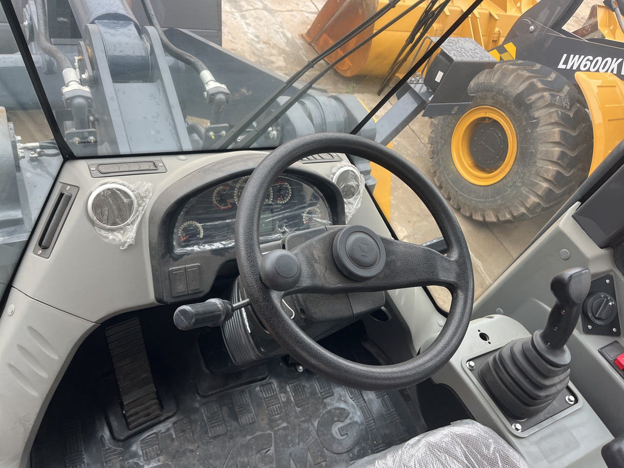 XCMG hot sale 5ton used wheel loader Zl50gv price - Колёсный погрузчик: фото 3 XCMG hot sale 5ton used wheel loader Zl50gv price - Колёсный погрузчик: фото 3