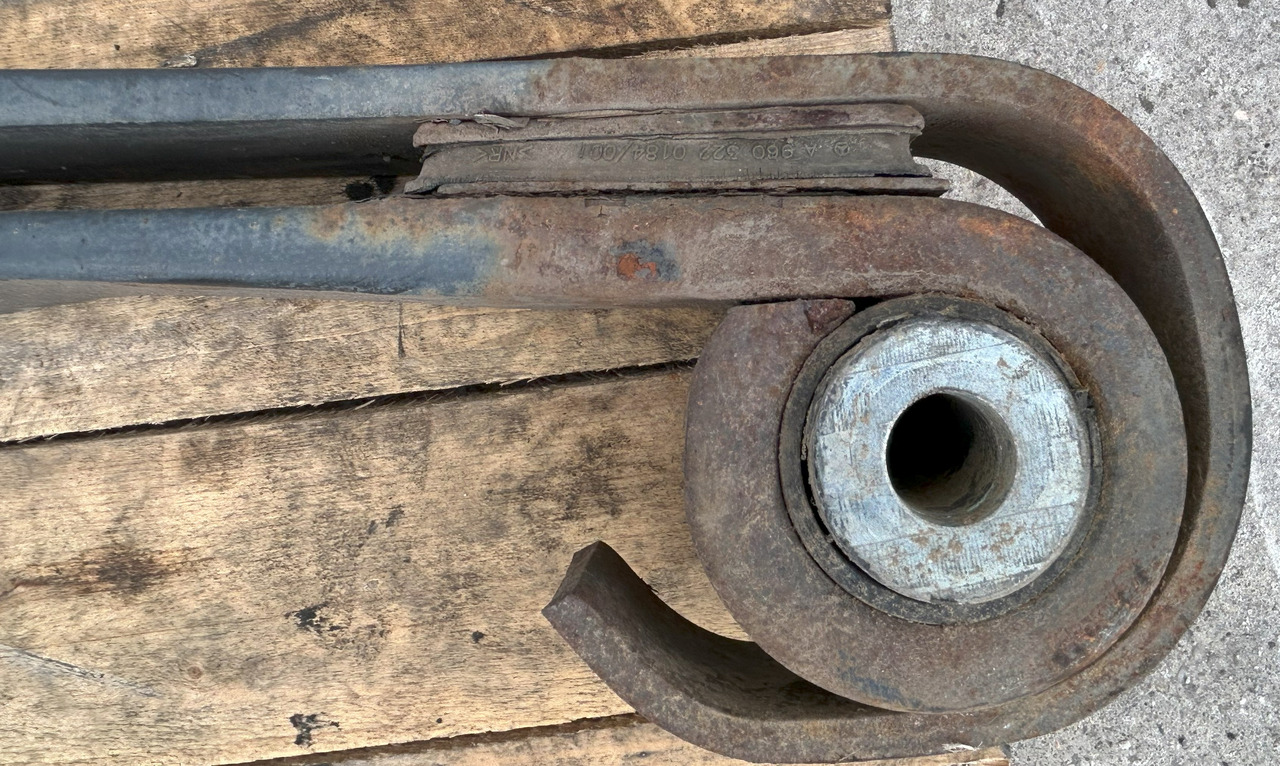 MERCEDES 2-LEAF SPRING MERCEDES ACTROS - Рессорная подвеска: фото 5 MERCEDES 2-LEAF SPRING MERCEDES ACTROS - Рессорная подвеска: фото 5