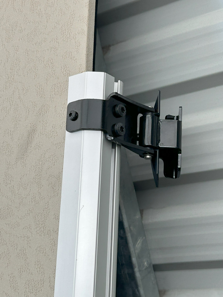 MERCEDES ACTROS MP4 UPPER BED COUCH WITH MATTRESS PREMIUM COMFORT - Универсальная запчасть: фото 4 MERCEDES ACTROS MP4 UPPER BED COUCH WITH MATTRESS PREMIUM COMFORT - Универсальная запчасть: фото 4