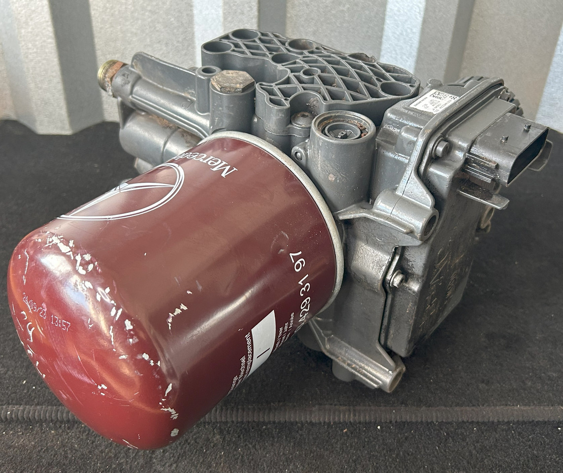 MERCEDES-BENZ ACTROS MP4 EAPU AIR DRYER - Детали тормозной системы для Грузовиков: фото 5 MERCEDES-BENZ ACTROS MP4 EAPU AIR DRYER - Детали тормозной системы для Грузовиков: фото 5