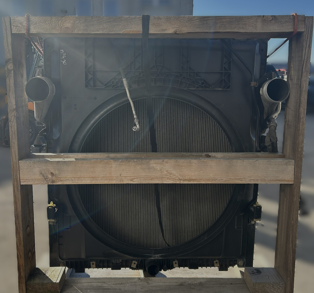 Mercedes ACTROS MP4 COOLERS SET - Радиатор: фото 3 Mercedes ACTROS MP4 COOLERS SET - Радиатор: фото 3