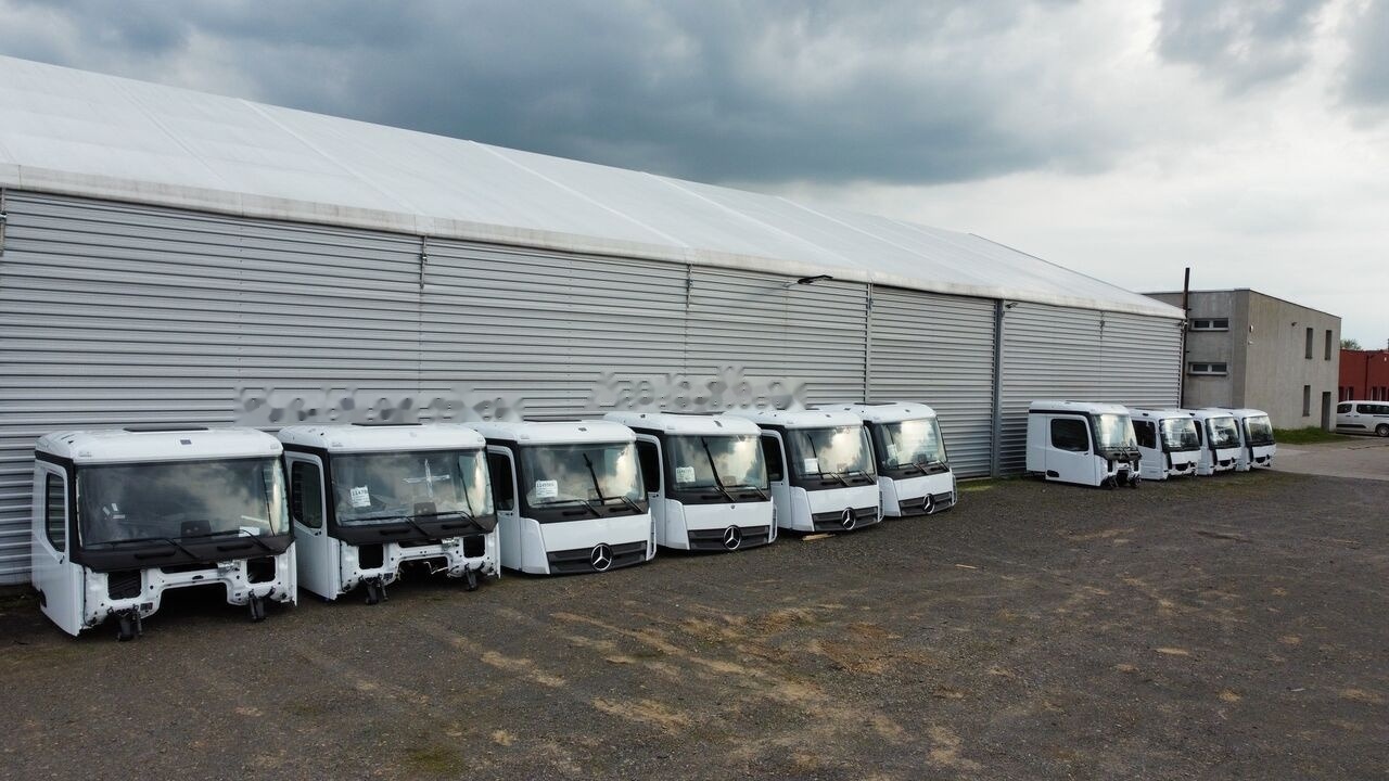 Mercedes-Benz M ClassicSpace Arocs for Mercedes-Benz ACTROS ANTOS AXOR M classic space 170mm Fahrerhaus - Кабина: фото 3 Mercedes-Benz M ClassicSpace Arocs for Mercedes-Benz ACTROS ANTOS AXOR M classic space 170mm Fahrerhaus - Кабина: фото 3