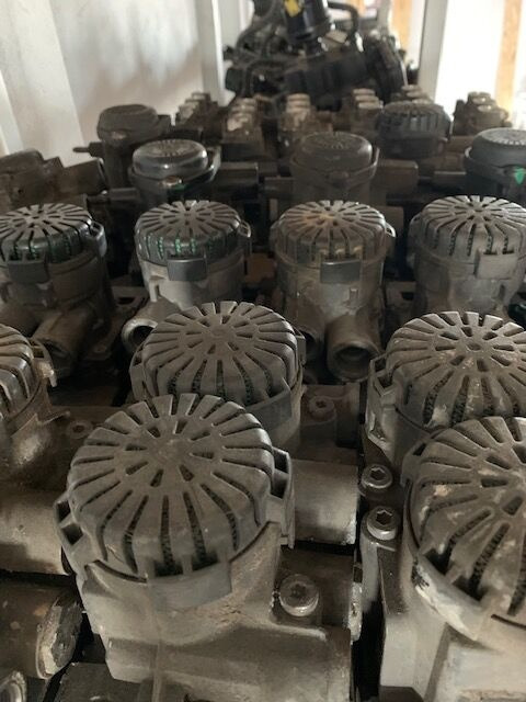 WABCO 1747137 DAF XF 106 truck - Тормозной клапан для Грузовиков: фото 4 WABCO 1747137 DAF XF 106 truck - Тормозной клапан для Грузовиков: фото 4