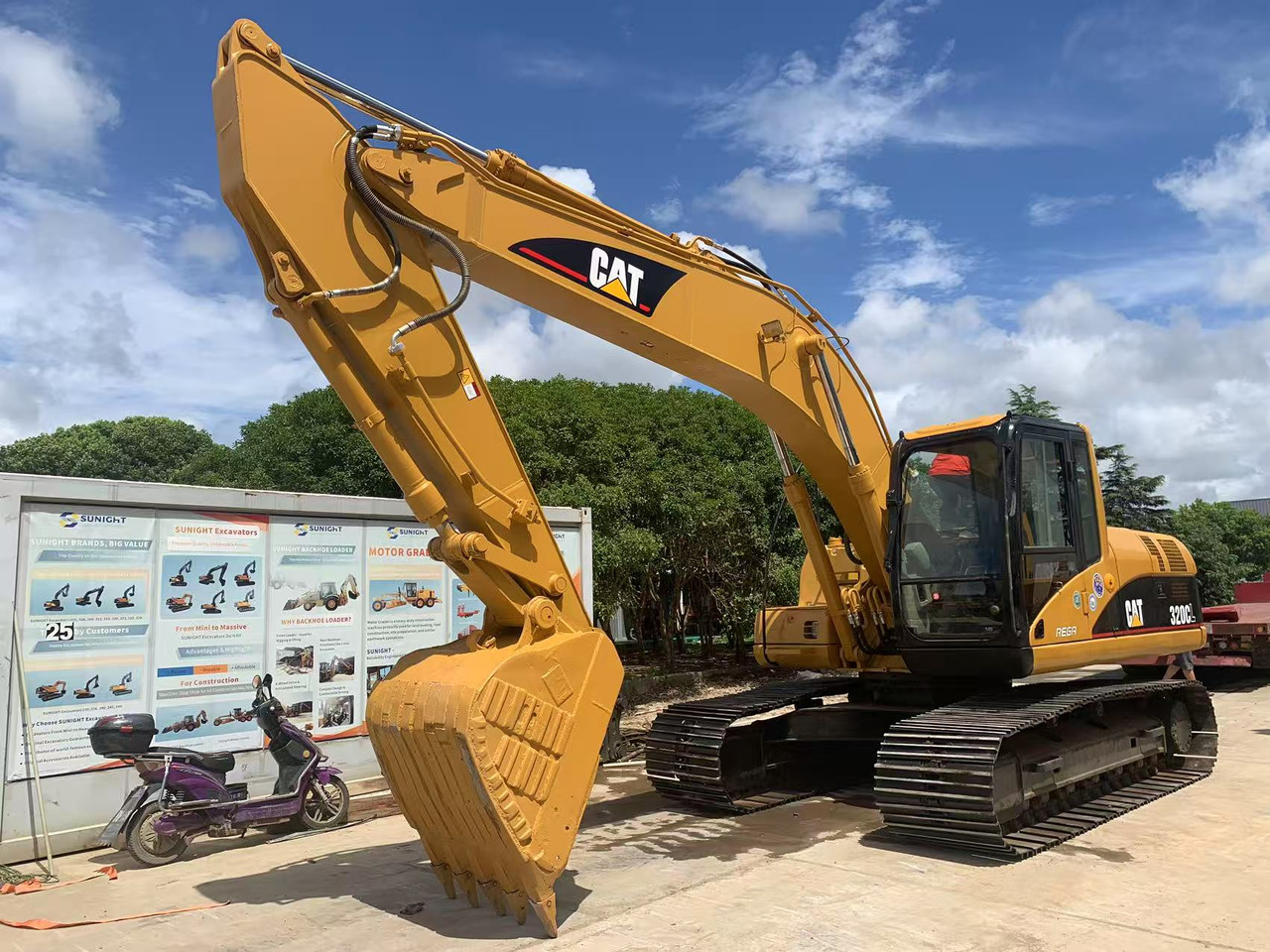 Caterpillar 320C, 320CL Hydraulic Excavator with Wide Track for Swamp Terrain - Гусеничный экскаватор: фото 3 Caterpillar 320C, 320CL Hydraulic Excavator with Wide Track for Swamp Terrain - Гусеничный экскаватор: фото 3