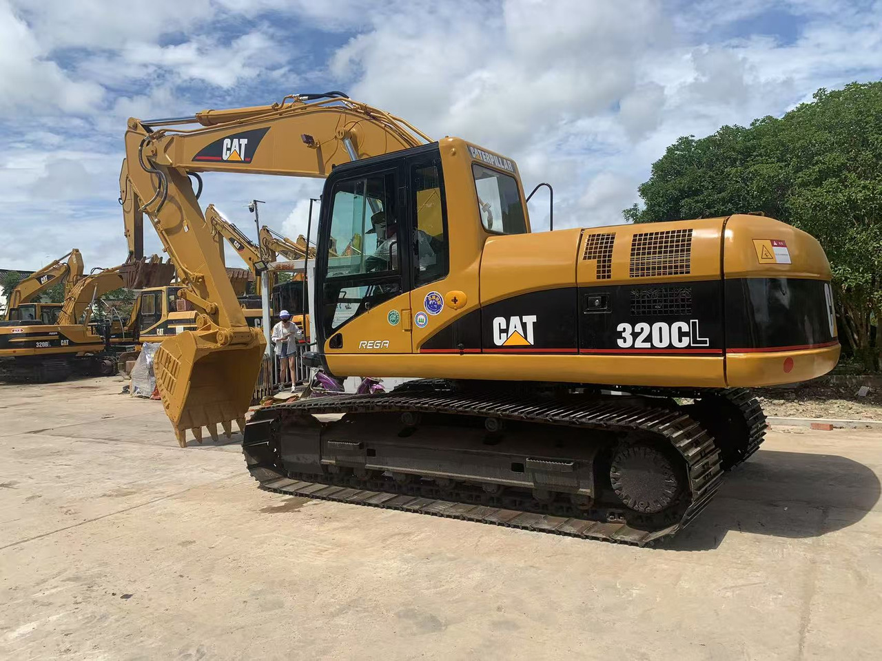 Caterpillar 320C, 320CL Hydraulic Excavator with Wide Track for Swamp Terrain - Гусеничный экскаватор: фото 2 Caterpillar 320C, 320CL Hydraulic Excavator with Wide Track for Swamp Terrain - Гусеничный экскаватор: фото 2