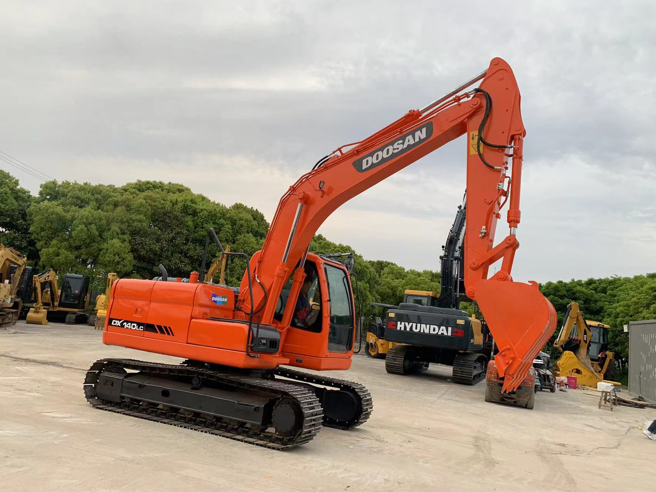 Doosan DX140 Chain Excavator Korea Origin 14 ton Excavator - Гусеничный экскаватор: фото 3 Doosan DX140 Chain Excavator Korea Origin 14 ton Excavator - Гусеничный экскаватор: фото 3