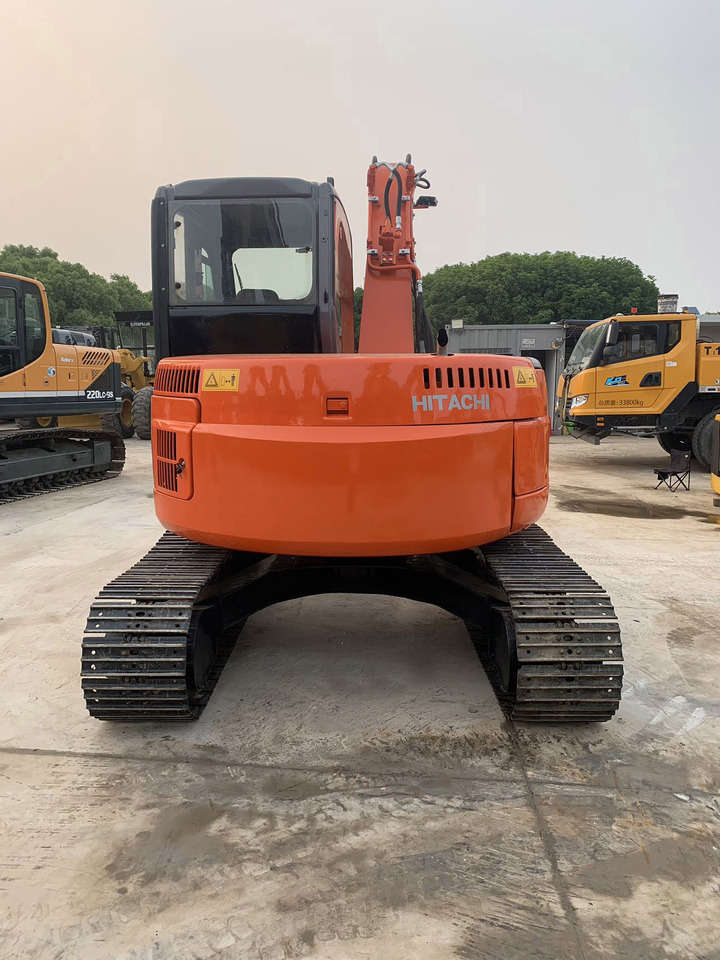 Hitachi Tracked Excavator ZX75 with Blade Dozer - Гусеничный экскаватор: фото 4 Hitachi Tracked Excavator ZX75 with Blade Dozer - Гусеничный экскаватор: фото 4