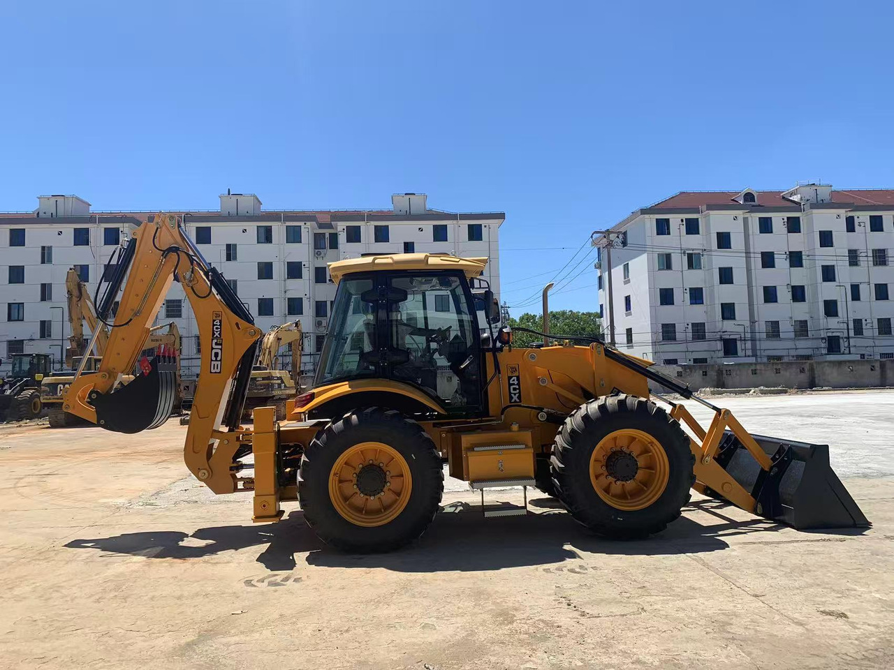 JCB Backhoe Loader 4CX, 4DX Good Price on Sale - Экскаватор-погрузчик: фото 2 JCB Backhoe Loader 4CX, 4DX Good Price on Sale - Экскаватор-погрузчик: фото 2