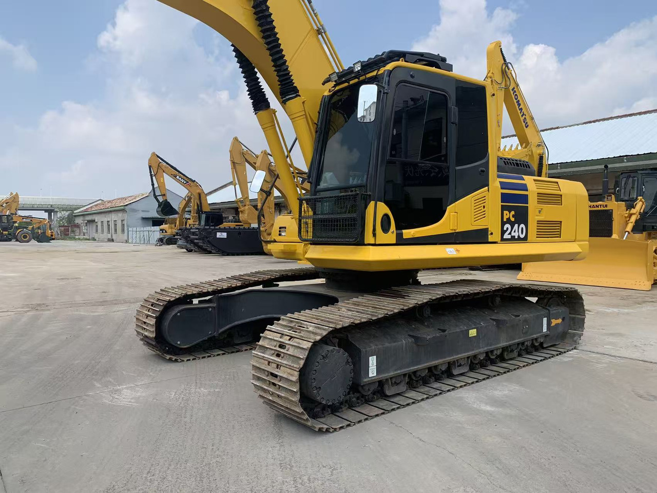 Komatsu PC240 Tracked Excavator Japan Origin - Гусеничный экскаватор: фото 4 Komatsu PC240 Tracked Excavator Japan Origin - Гусеничный экскаватор: фото 4