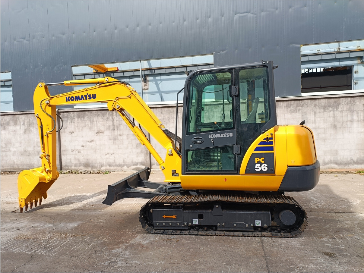 Komatsu PC56 Secondhand Condition Small Excavator - Гусеничный экскаватор: фото 1 Komatsu PC56 Secondhand Condition Small Excavator - Гусеничный экскаватор: фото 1