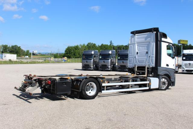 Mercedes-Benz Actros 1845 LNR EXPORT - Грузовик-контейнеровоз/ Сменный кузов: фото 3 Mercedes-Benz Actros 1845 LNR EXPORT - Грузовик-контейнеровоз/ Сменный кузов: фото 3