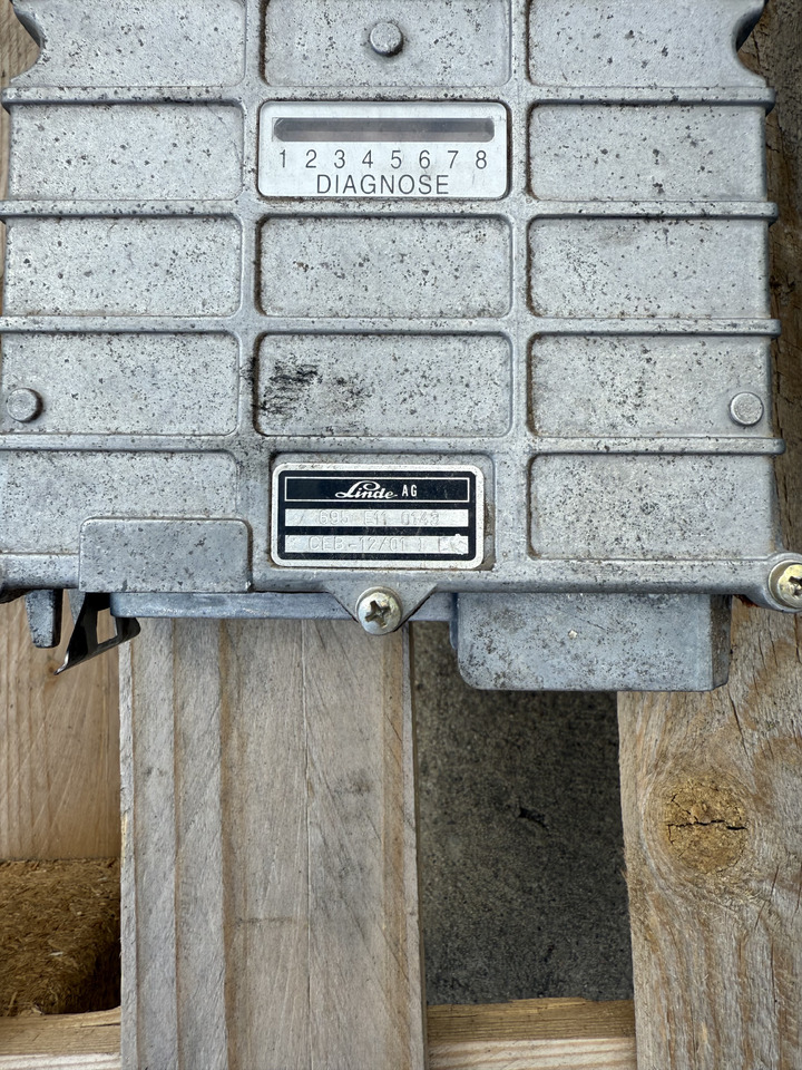 Atlas 1504 - Блок управления для Колёсных экскаваторов: фото 4 Atlas 1504 - Блок управления для Колёсных экскаваторов: фото 4