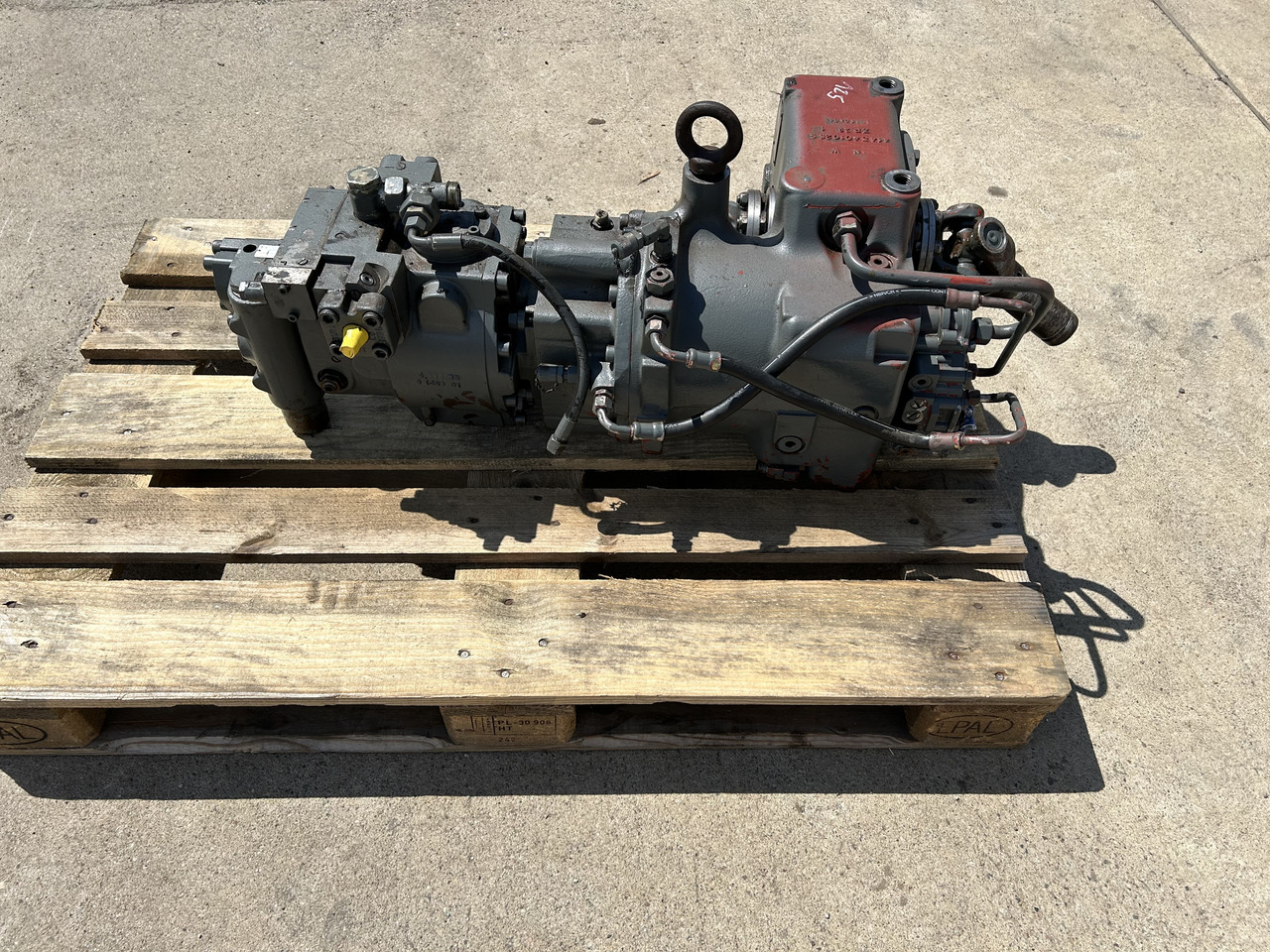 ZF 2HL 100, LIEBHERR 904B - Коробка передач для Экскаваторов: фото 3 ZF 2HL 100, LIEBHERR 904B - Коробка передач для Экскаваторов: фото 3