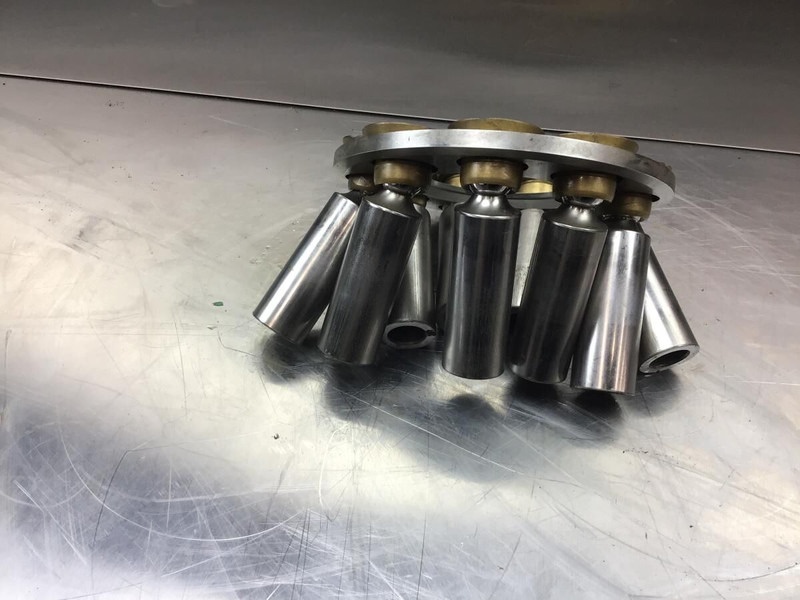 Liebherr A316 Li / A900C ZW / A902 Li / A904 Li / A912 Li / A914 Li / A924 li / A934 Li / A944 Li / A944B Li / R904 / R934 / R942 LI / R9 - Гидравлика: фото 2 Liebherr A316 Li / A900C ZW / A902 Li / A904 Li / A912 Li / A914 Li / A924 li / A934 Li / A944 Li / A944B Li / R904 / R934 / R942 LI / R9 - Гидравлика: фото 2