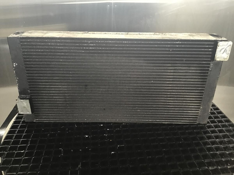 Liebherr A924C Li - Масляный радиатор: фото 2 Liebherr A924C Li - Масляный радиатор: фото 2