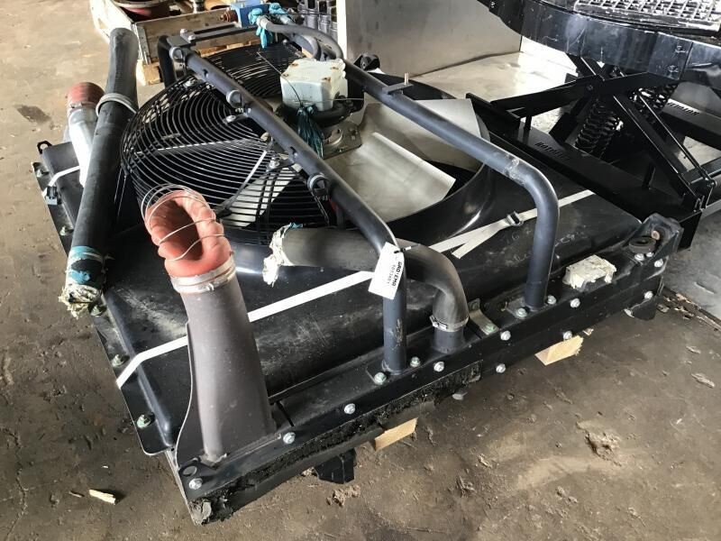 Liebherr Combined Radiator - Радиатор: фото 2 Liebherr Combined Radiator - Радиатор: фото 2