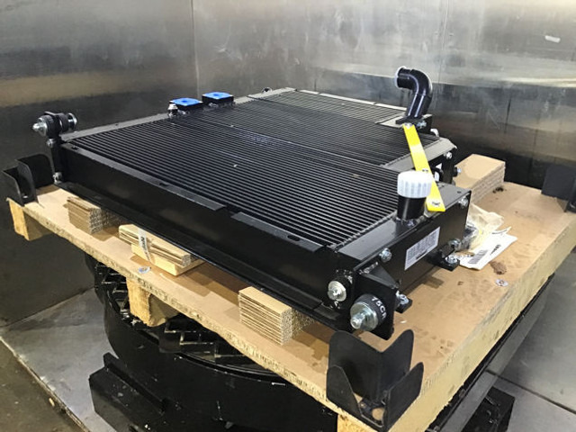 Liebherr Combined Radiator - Радиатор: фото 2 Liebherr Combined Radiator - Радиатор: фото 2