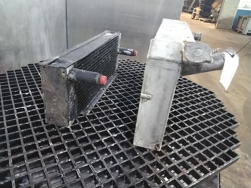 Liebherr Combined Radiator - Радиатор: фото 3 Liebherr Combined Radiator - Радиатор: фото 3