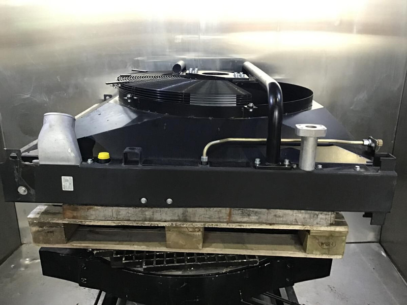 Liebherr Combined Radiator - Радиатор: фото 1 Liebherr Combined Radiator - Радиатор: фото 1