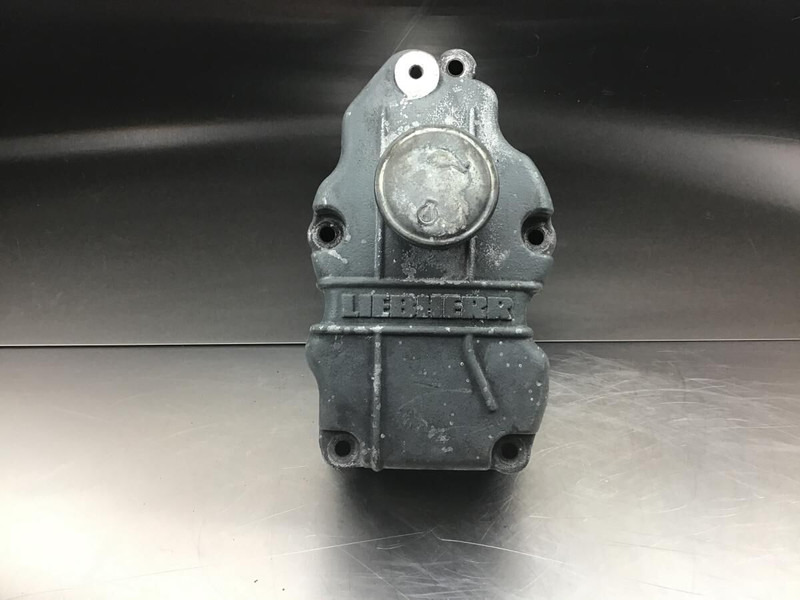 Liebherr Cylinder Head Cover - Двигатель и запчасти: фото 1 Liebherr Cylinder Head Cover - Двигатель и запчасти: фото 1