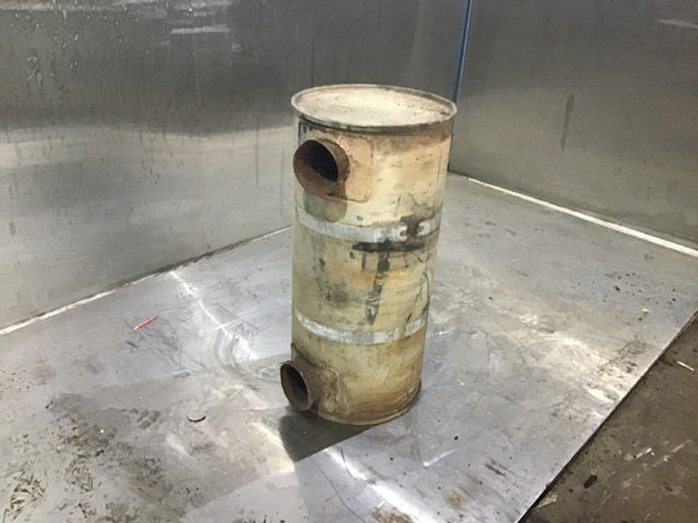 Liebherr Exhaust Silencer - Глушитель: фото 5 Liebherr Exhaust Silencer - Глушитель: фото 5
