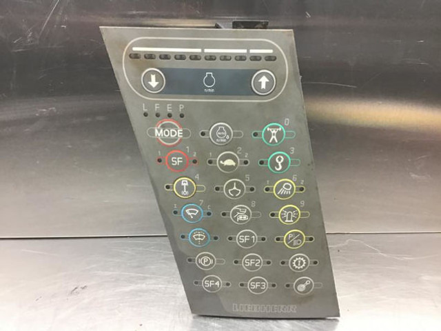 Приборная панель Liebherr Keyboard: фото 6