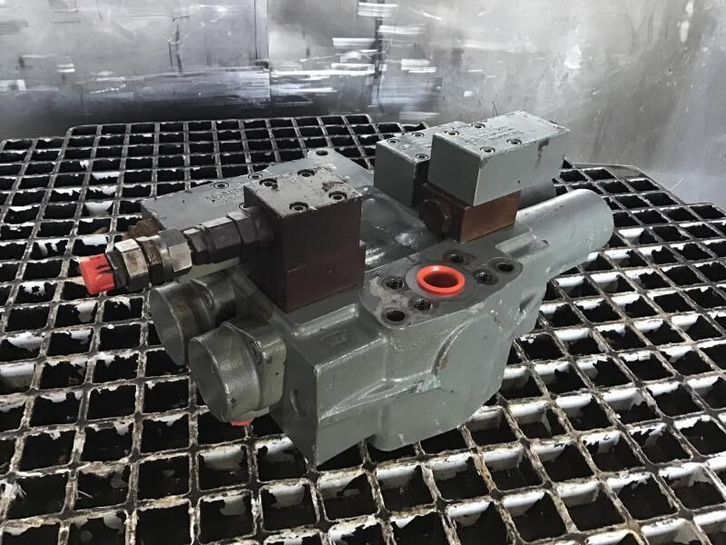 Liebherr R912 Li - Гидравлика: фото 3 Liebherr R912 Li - Гидравлика: фото 3