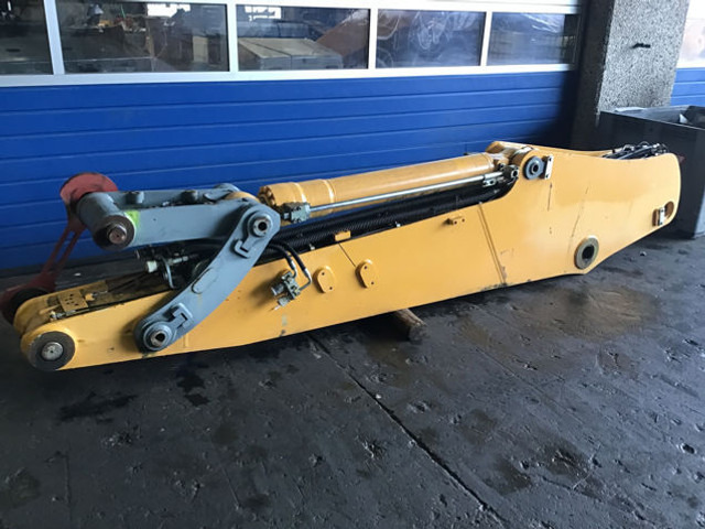 Liebherr Stick 3 M - Кузов и экстерьер: фото 3 Liebherr Stick 3 M - Кузов и экстерьер: фото 3