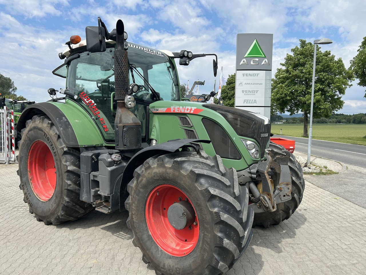 Fendt 724 Vario - Трактор: фото 1 Fendt 724 Vario - Трактор: фото 1