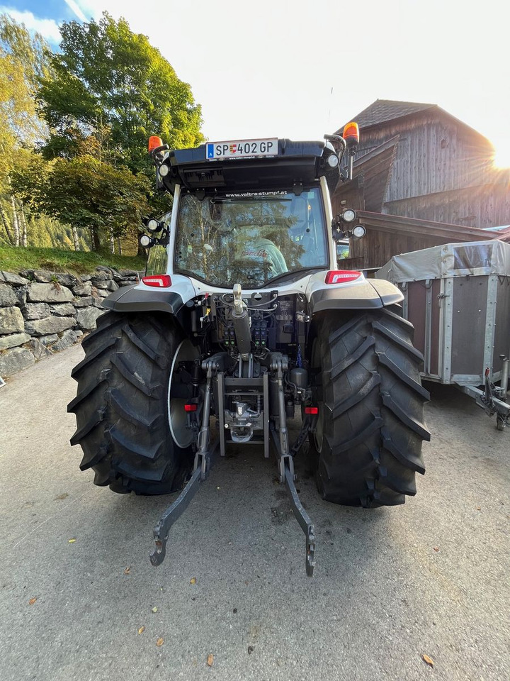 Valtra G135 VERSU - Трактор: фото 3 Valtra G135 VERSU - Трактор: фото 3