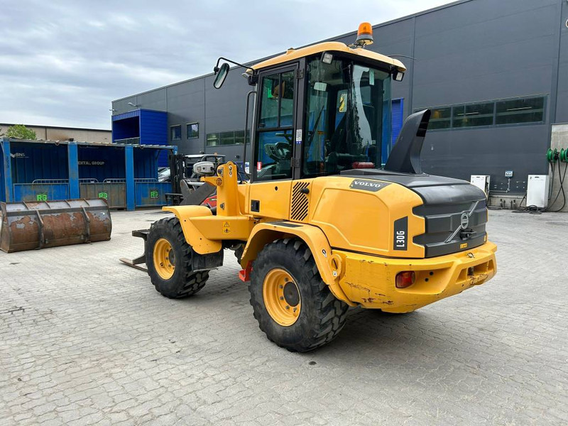 Volvo L 30 G - Колёсный погрузчик: фото 3 Volvo L 30 G - Колёсный погрузчик: фото 3