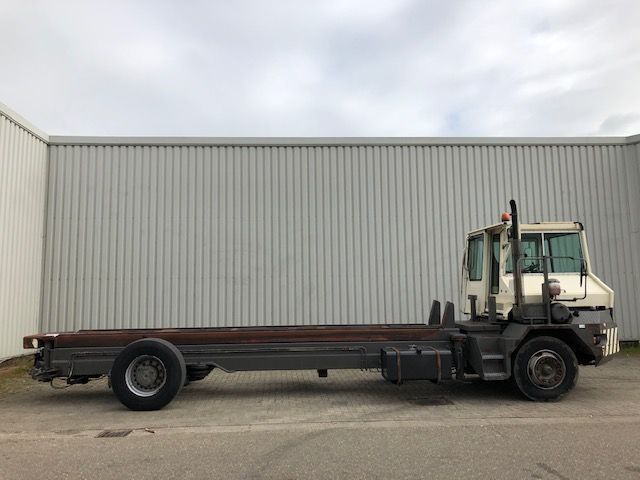 Terberg TT20 Body Carrier - Терминальный тягач: фото 2 Terberg TT20 Body Carrier - Терминальный тягач: фото 2