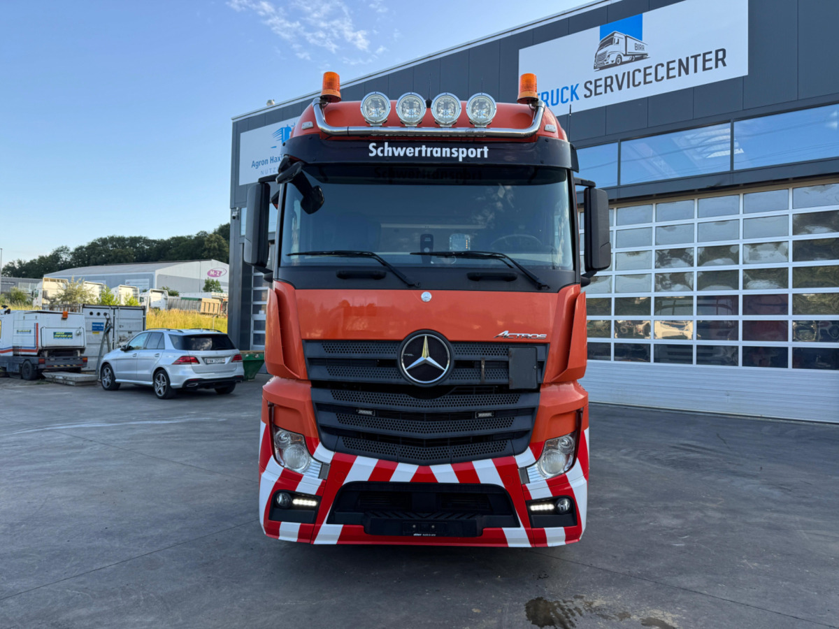 MERCEDES Actros 3358 6x4 120T - Тягач: фото 2 MERCEDES Actros 3358 6x4 120T - Тягач: фото 2