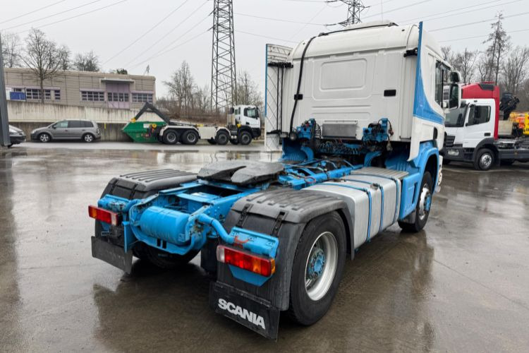 Scania 420 4x4 - Тягач: фото 5 Scania 420 4x4 - Тягач: фото 5