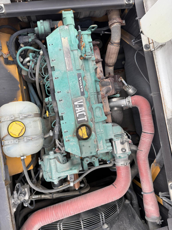 Колёсный экскаватор VOLVO EW160C SWS: фото 17 Колёсный экскаватор VOLVO EW160C SWS: фото 17