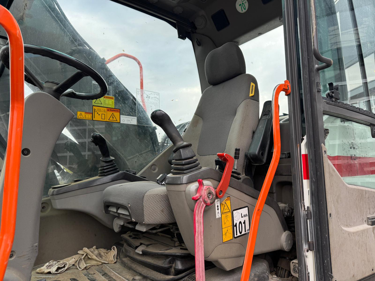 Колёсный экскаватор VOLVO EW160C SWS: фото 14 Колёсный экскаватор VOLVO EW160C SWS: фото 14