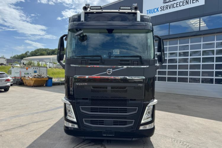 Volvo FH-540 6x2 - Тентованный грузовик: фото 2 Volvo FH-540 6x2 - Тентованный грузовик: фото 2