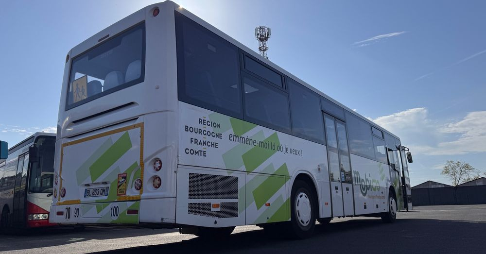 Temsa Tourmalin / motor Cumminis / 60 miejsc / Euro 5 /niski przebieg km/ Cena:69000zł netto - Пригородный автобус: фото 4 Temsa Tourmalin / motor Cumminis / 60 miejsc / Euro 5 /niski przebieg km/ Cena:69000zł netto - Пригородный автобус: фото 4