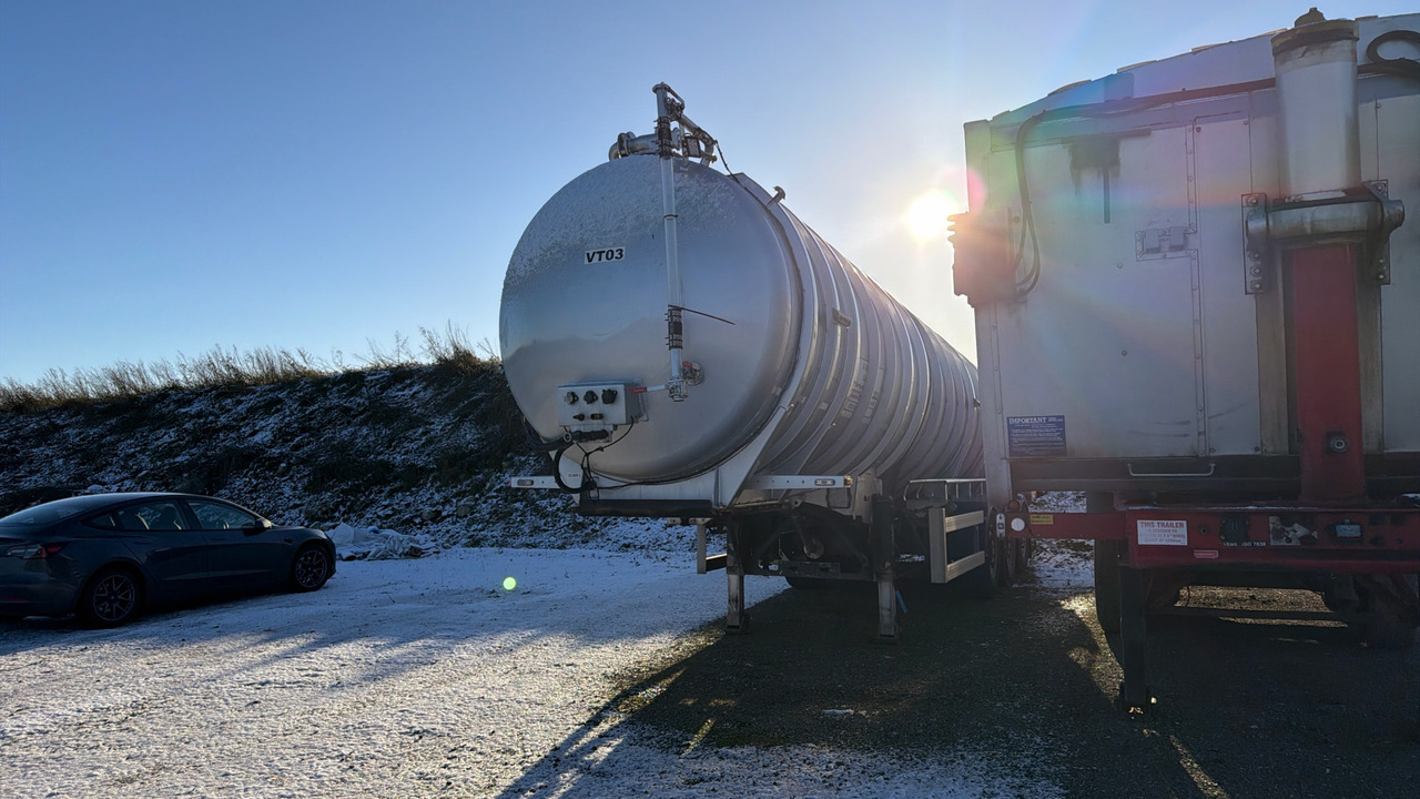 CROSSLAND VACUUM TANKER - Ассенизатор: фото 3 CROSSLAND VACUUM TANKER - Ассенизатор: фото 3